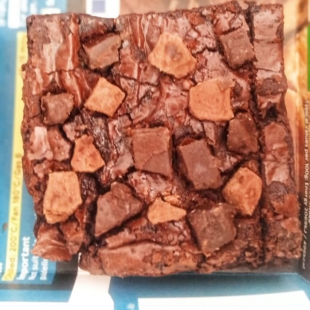 Double chunks fudge brownies