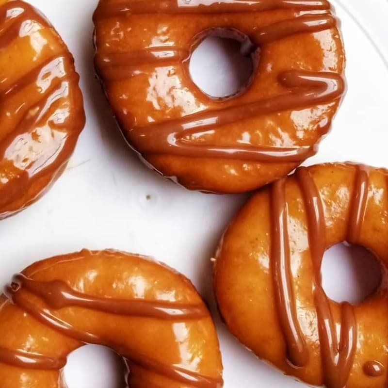 Vanilla caramel donut