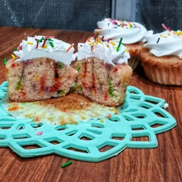 Funfetti cupcakes