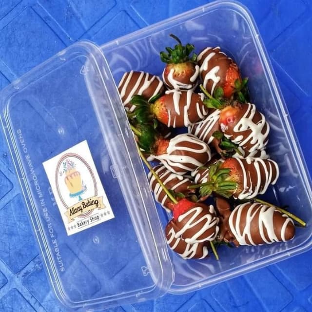 Chocolate covered strawberry