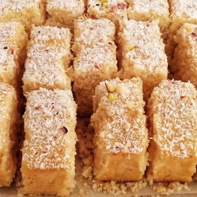 Semolina cake