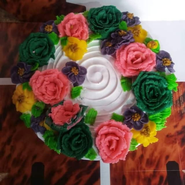 Cream Cake With buttercream flowers