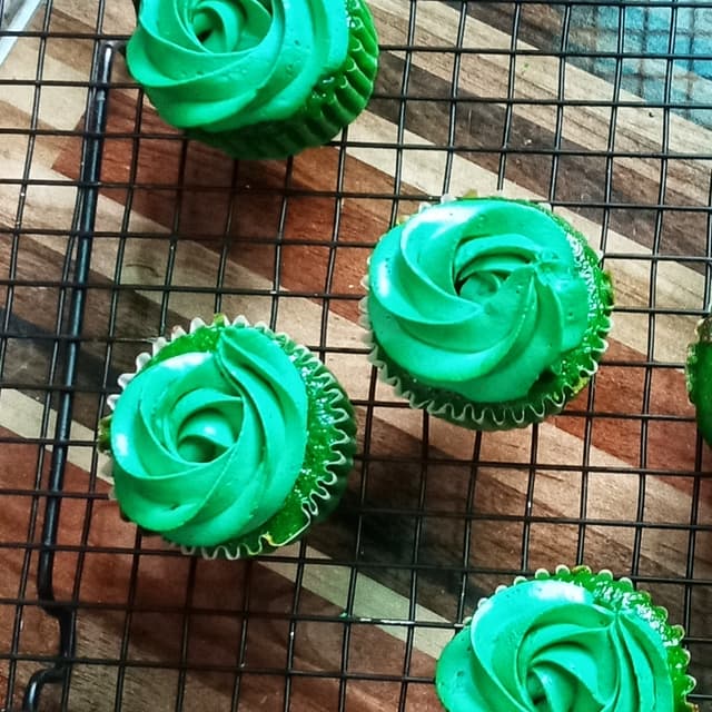 Green velvet cupcakes