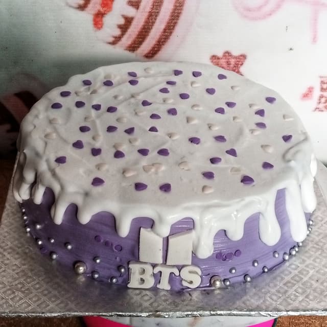 Bts theme cake