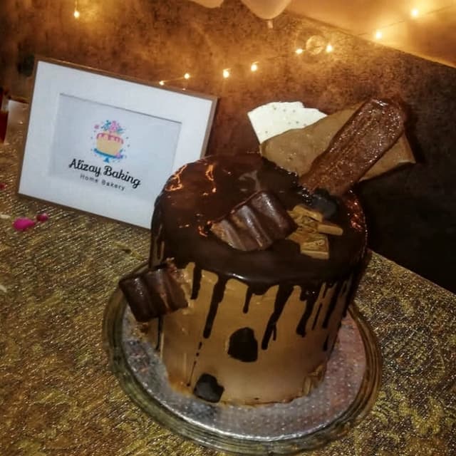 Chocolate fantasy cake