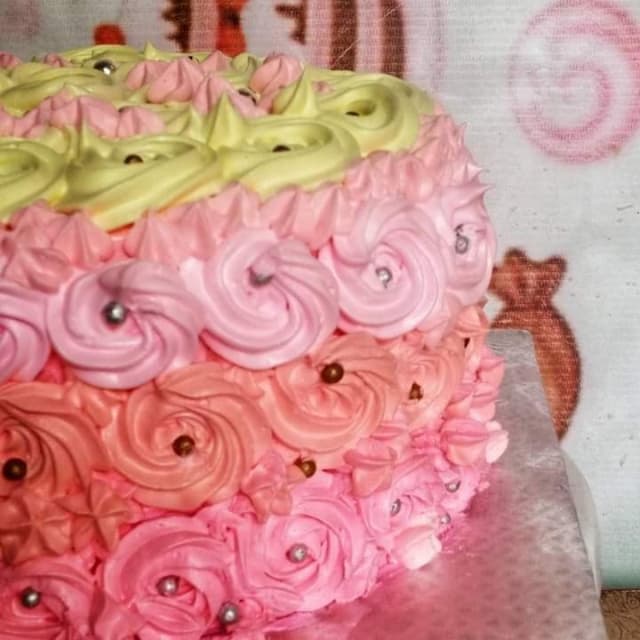 Rosette cake