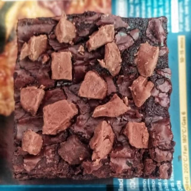 Milky chunks fudge brownie