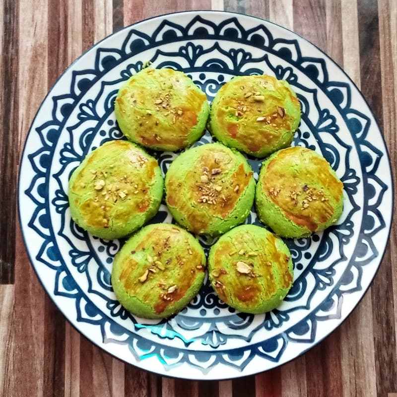 Pistachio nan khatai