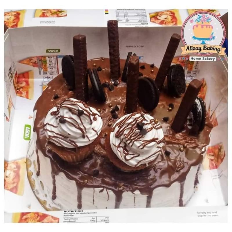 Chocolate cake with Customize Toppings