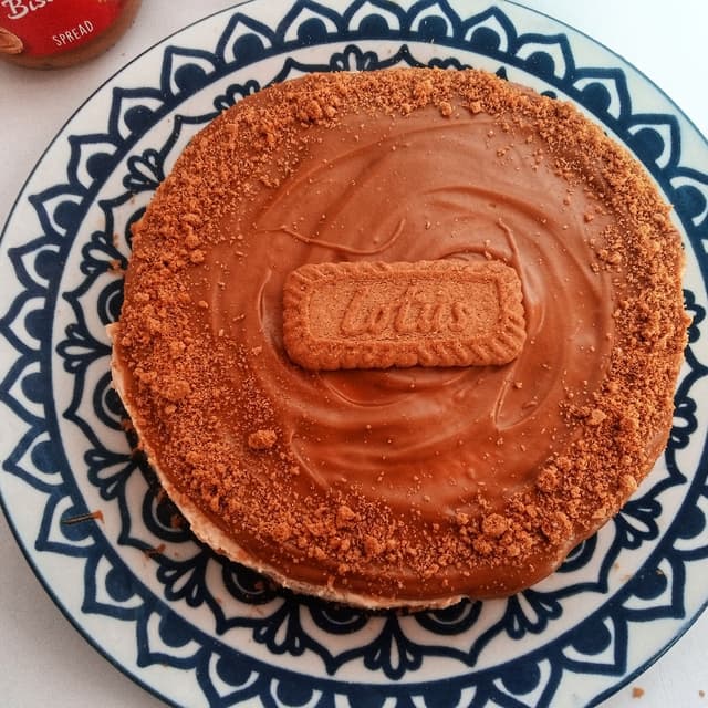 Lotus cheesecake