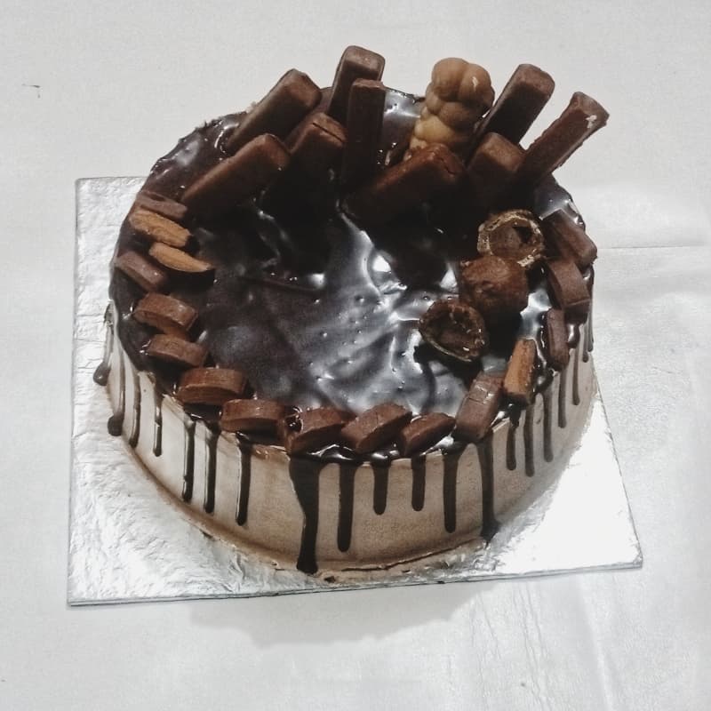 Chocolate loaded kake