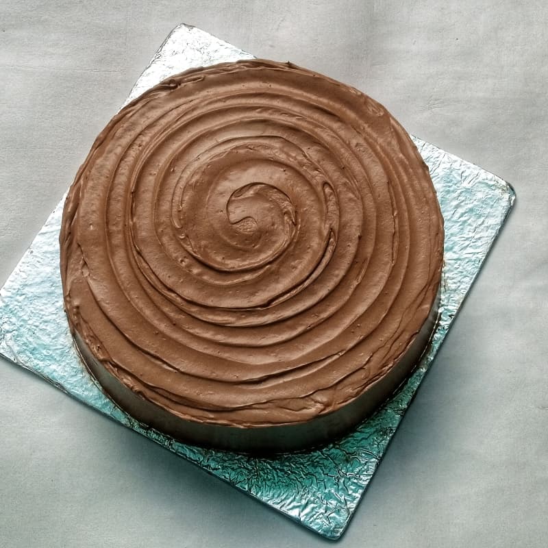 Dark chocolaty cake