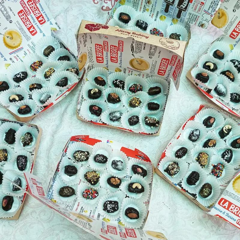 Mix Chocolate Dates