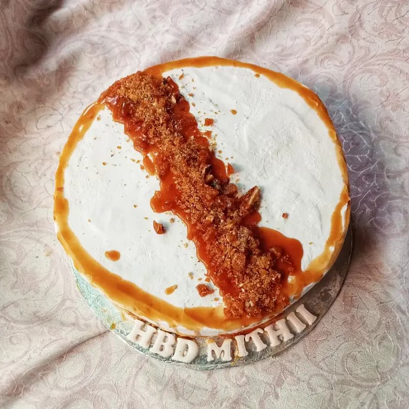 Coffee crunch cake