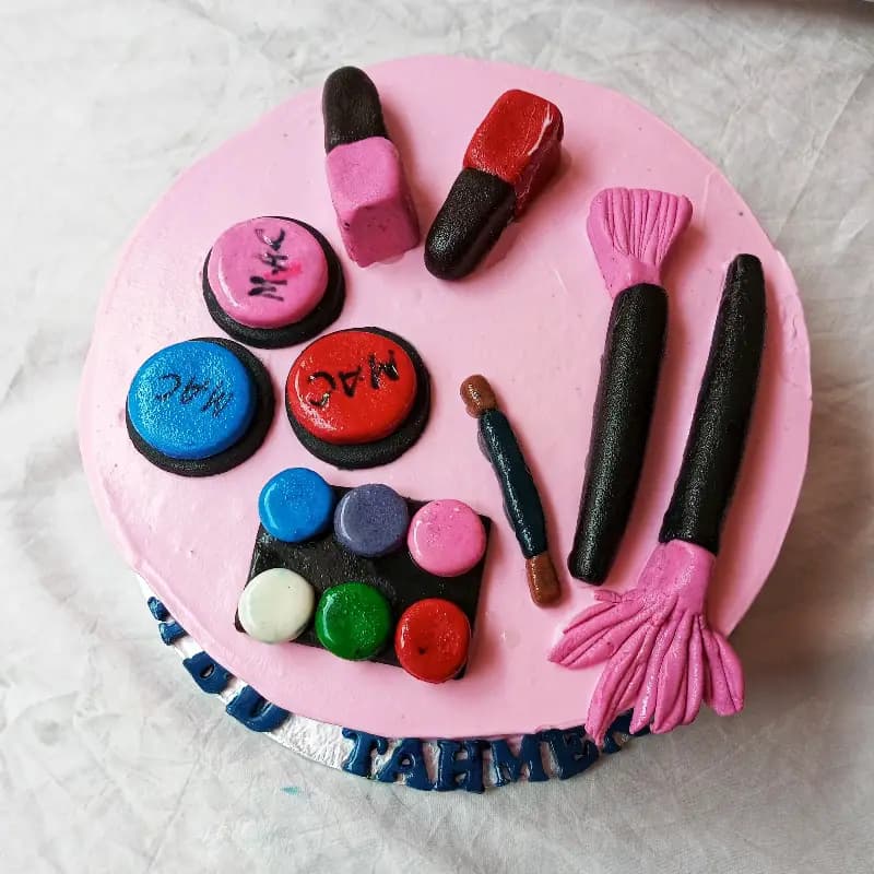 Makeup  theme Cake