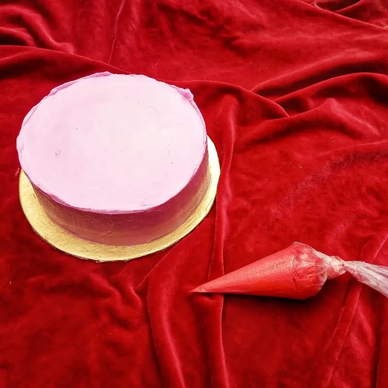 Decorate your cake as your own style