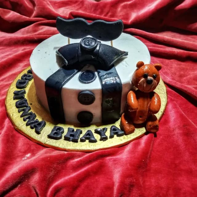 Suit Cake