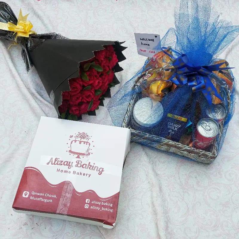 Cake With Gift Basket  & Fresh Bouquet