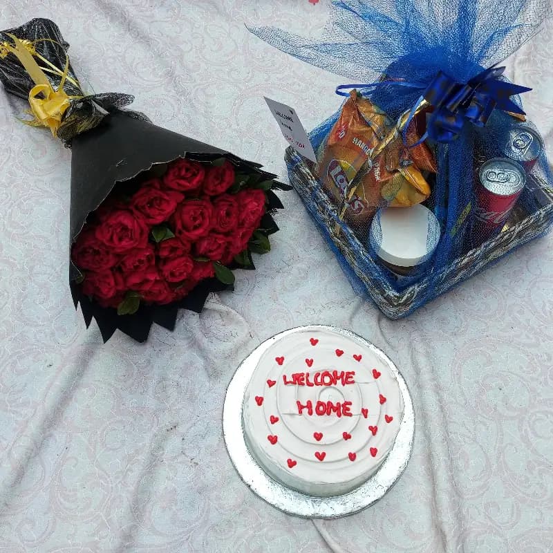Cake With Gift Basket  & Fresh Bouquet